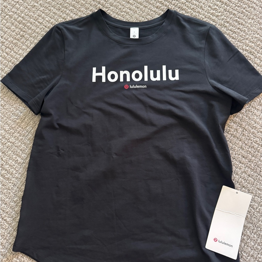 lululemon Hawaii exclusive size 4